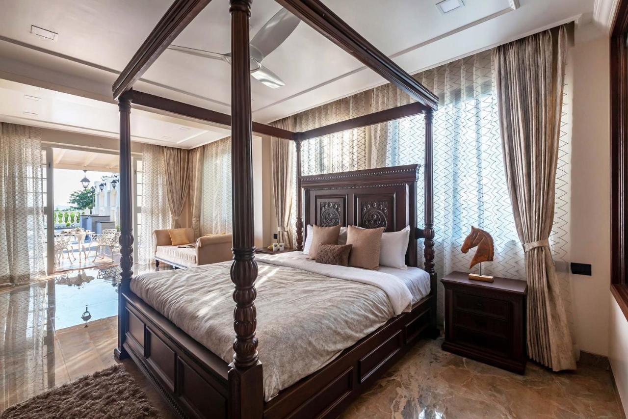 Stayvista'S Lake La Vie - Tranquil Lake-View Villa Amidst Farmland With Pool And Poolside Gazebo - Proximity To Sula Насик Экстерьер фото