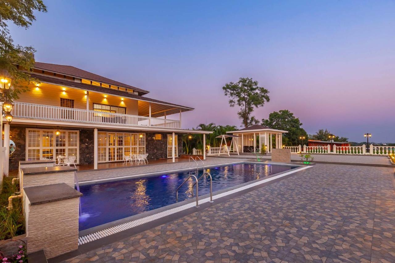 Stayvista'S Lake La Vie - Tranquil Lake-View Villa Amidst Farmland With Pool And Poolside Gazebo - Proximity To Sula Насик Экстерьер фото